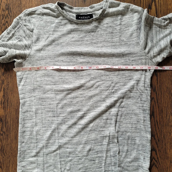 PACSUN Lounger Fit Gray Waffle Knit Hi-Low Short Sleeve T-shirt Size Women Small - Picture 6 of 9